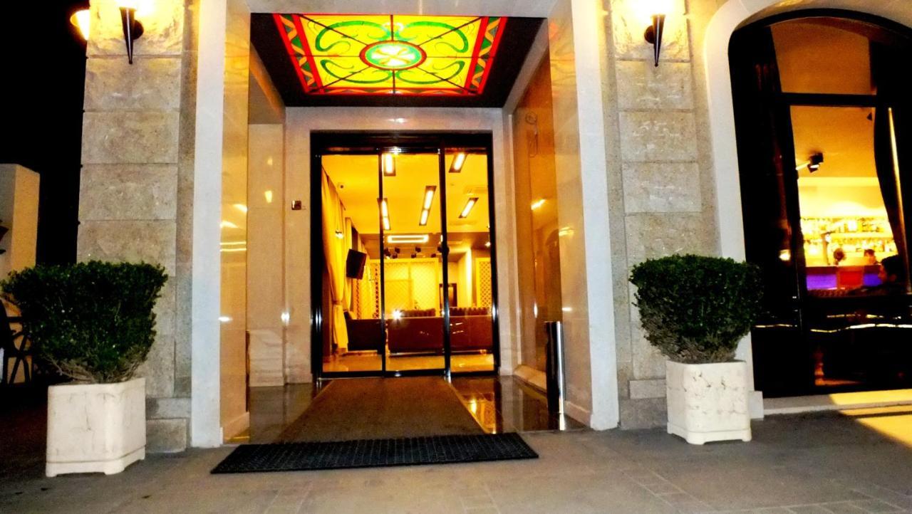 Leon Boutique Hotel Sukhumi Exterior foto