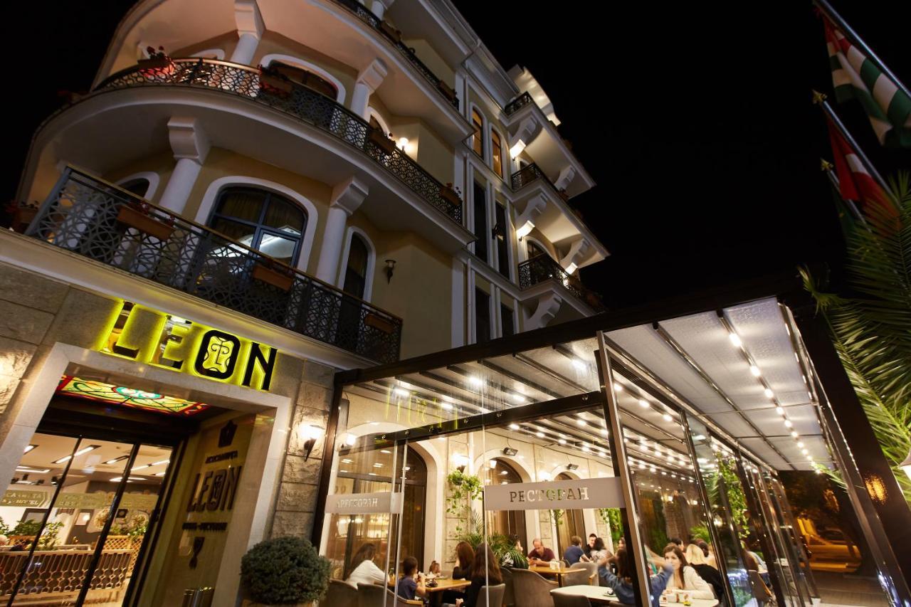Leon Boutique Hotel Sukhumi Exterior foto